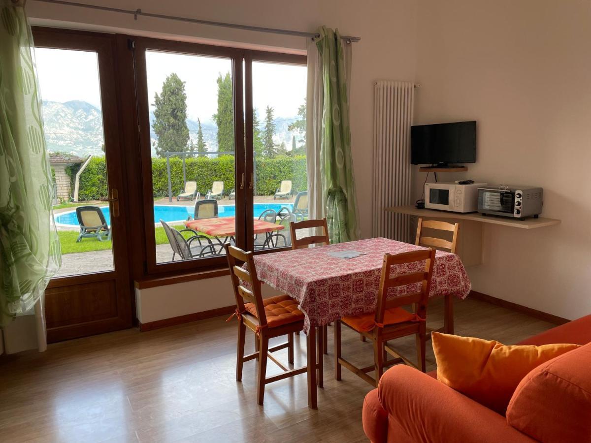 Apartments Panoramica Malcesine Bagian luar foto